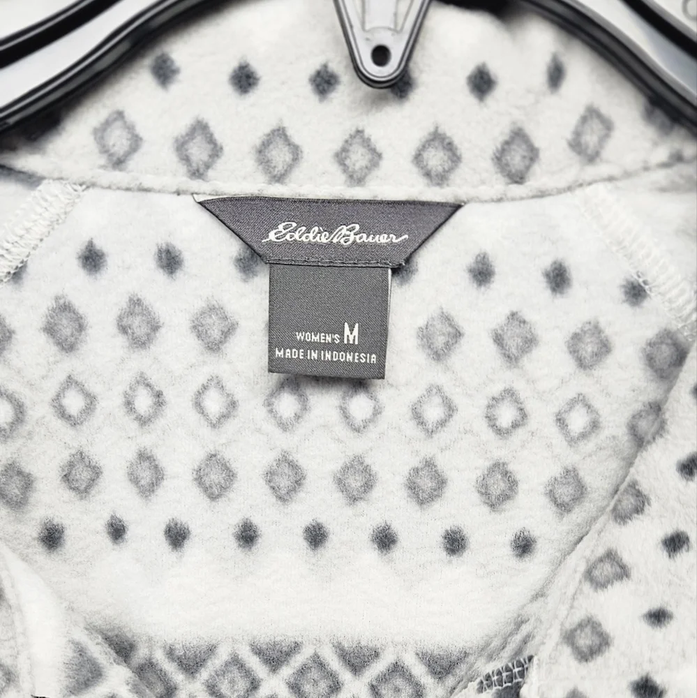 Women's Pullover - Picture 6 of 8